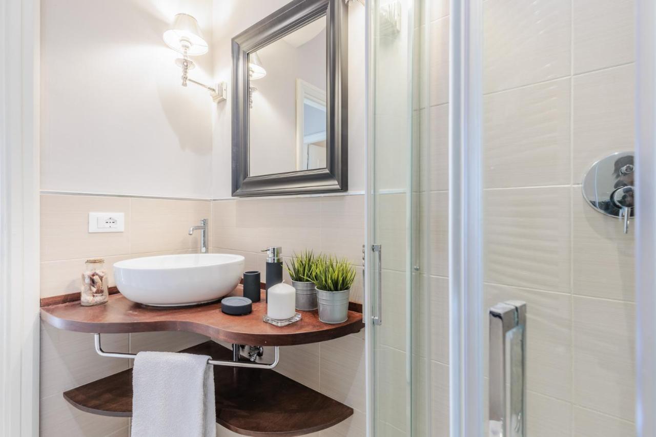 "Libeccio Apartment" Con Garage Privato ลิโด ดิ กามาโยเร ภายนอก รูปภาพ