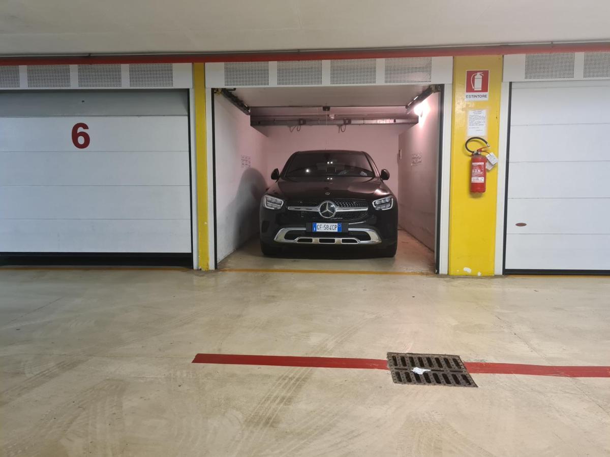 "Libeccio Apartment" Con Garage Privato ลิโด ดิ กามาโยเร ภายนอก รูปภาพ